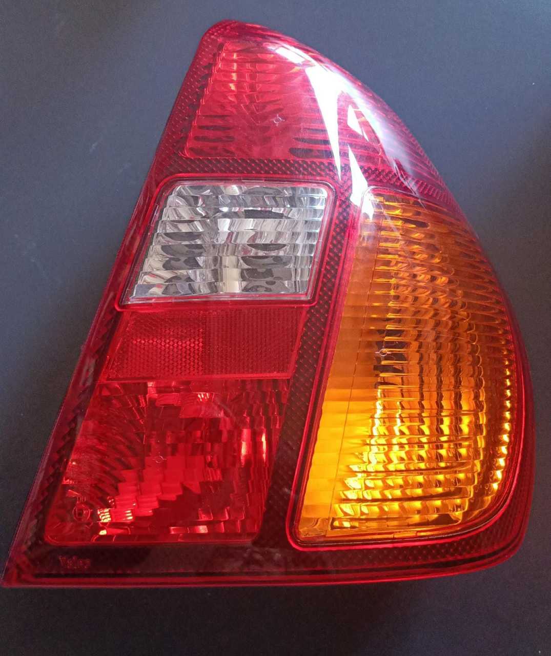 STOP LAMBASI SAĞ SARI CLİO SYMBOL DUYLU MAİS  98 - 04